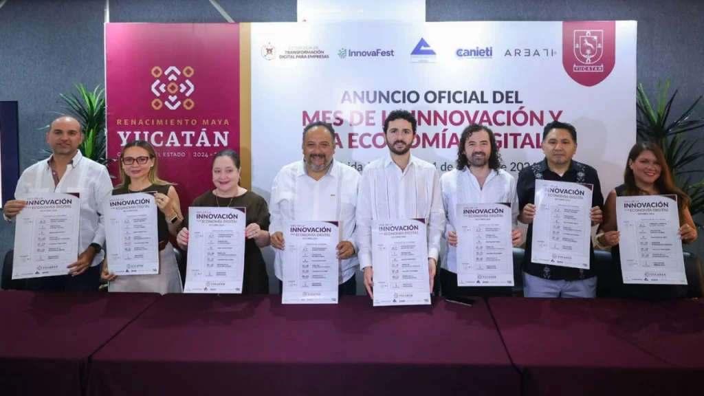 Representantes de empresas, cámaras e instituciones durante el anuncio del Mes de la Innovación y la Economía Digital 2026 en Yucatán