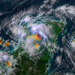 Imagen ilustrativa de fuertes lluvias, nubosidad y tormentas eléctricas sobre la península de Yucatán