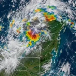 Nubes de tormenta y fuertes lluvias sobre Yucatán