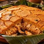 Mucbipollo tradicional yucateco preparado para las celebraciones del Hanal Pixán en Mérida.